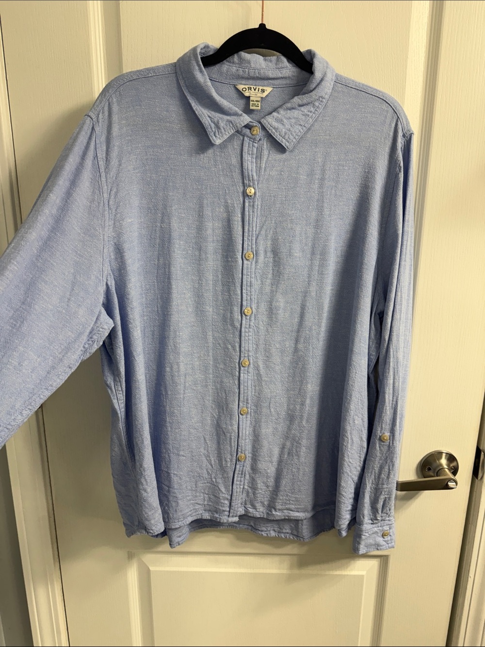 Orvis Light Blue Linen Blend Women's Button-Down Shirt Closet Essential